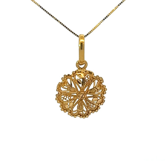 22Ct Yellow Gold Floral Pendant