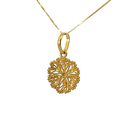 22Ct Yellow Gold Floral Pendant