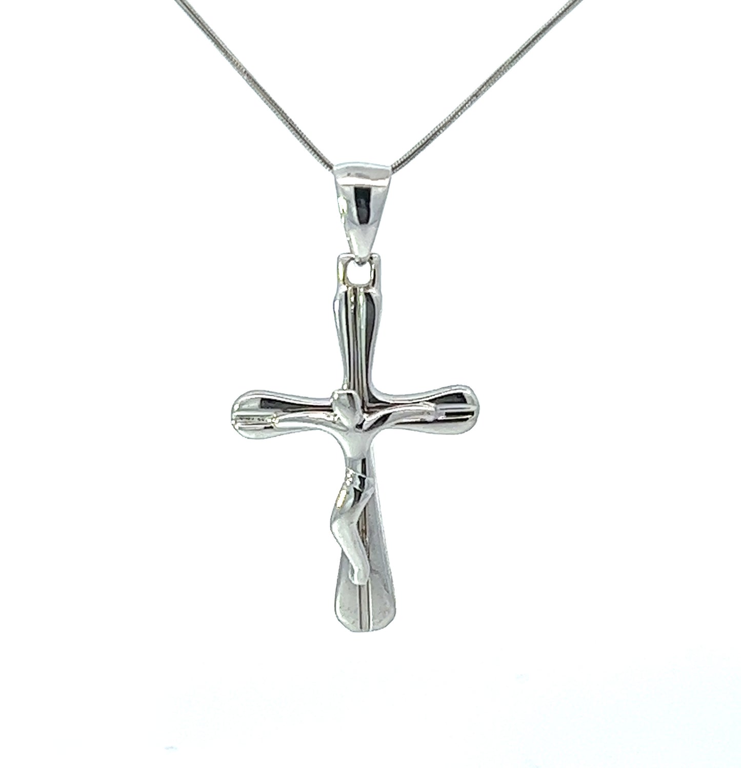 18Ct White Gold Crucifix Pendant