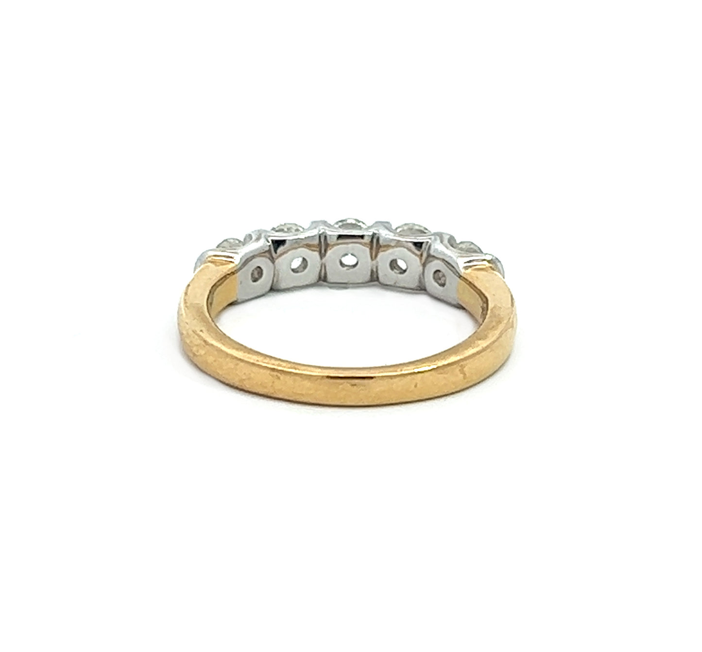 18Ct Yellow Gold Scalloped Edge Diamond Ring