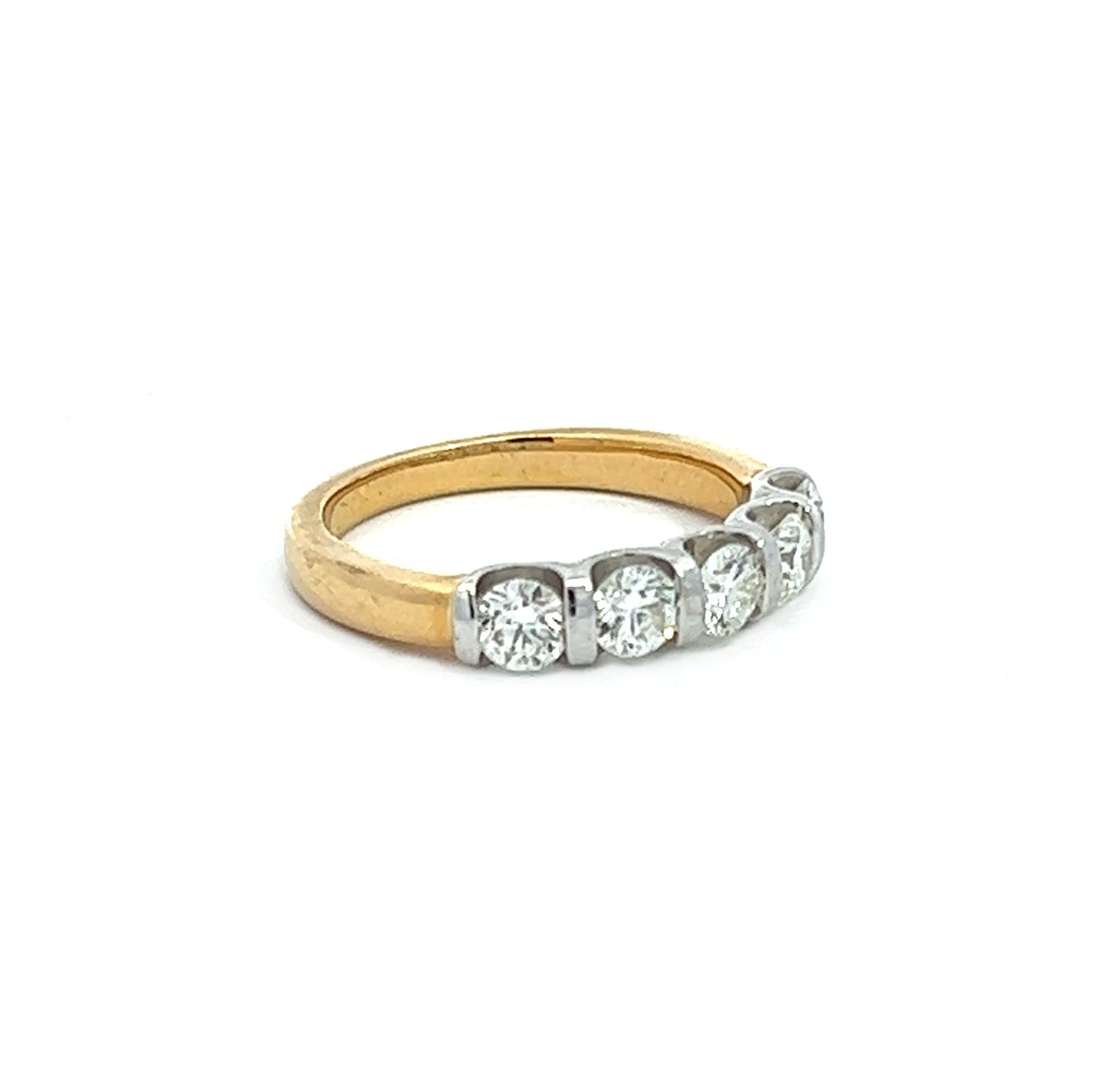 18Ct Yellow Gold Scalloped Edge Diamond Ring