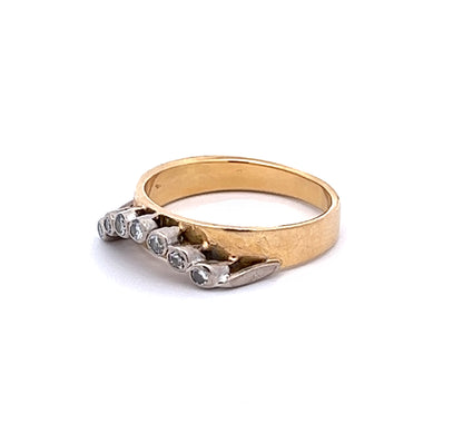 18Ct Yellow Gold Vintage Contoured Diamond Ring