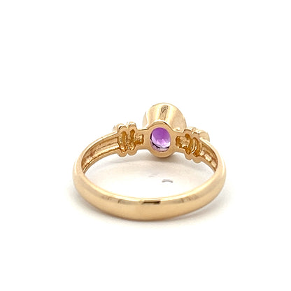 9Ct Yellow Gold Oval Cut Amethyst Ring