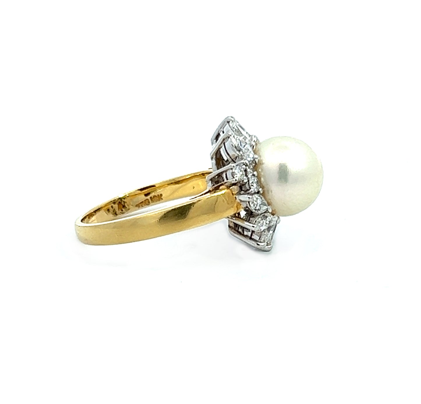 18Ct Yellow Gold Mikimoto Pearl & Diamond Ring