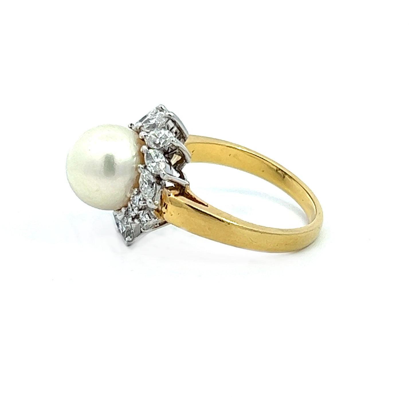 18Ct Yellow Gold Mikimoto Pearl & Diamond Ring