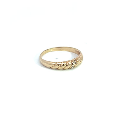 9Ct Yellow Gold Twisted Diamond Ring