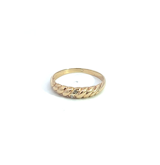 9Ct Yellow Gold Twisted Diamond Ring