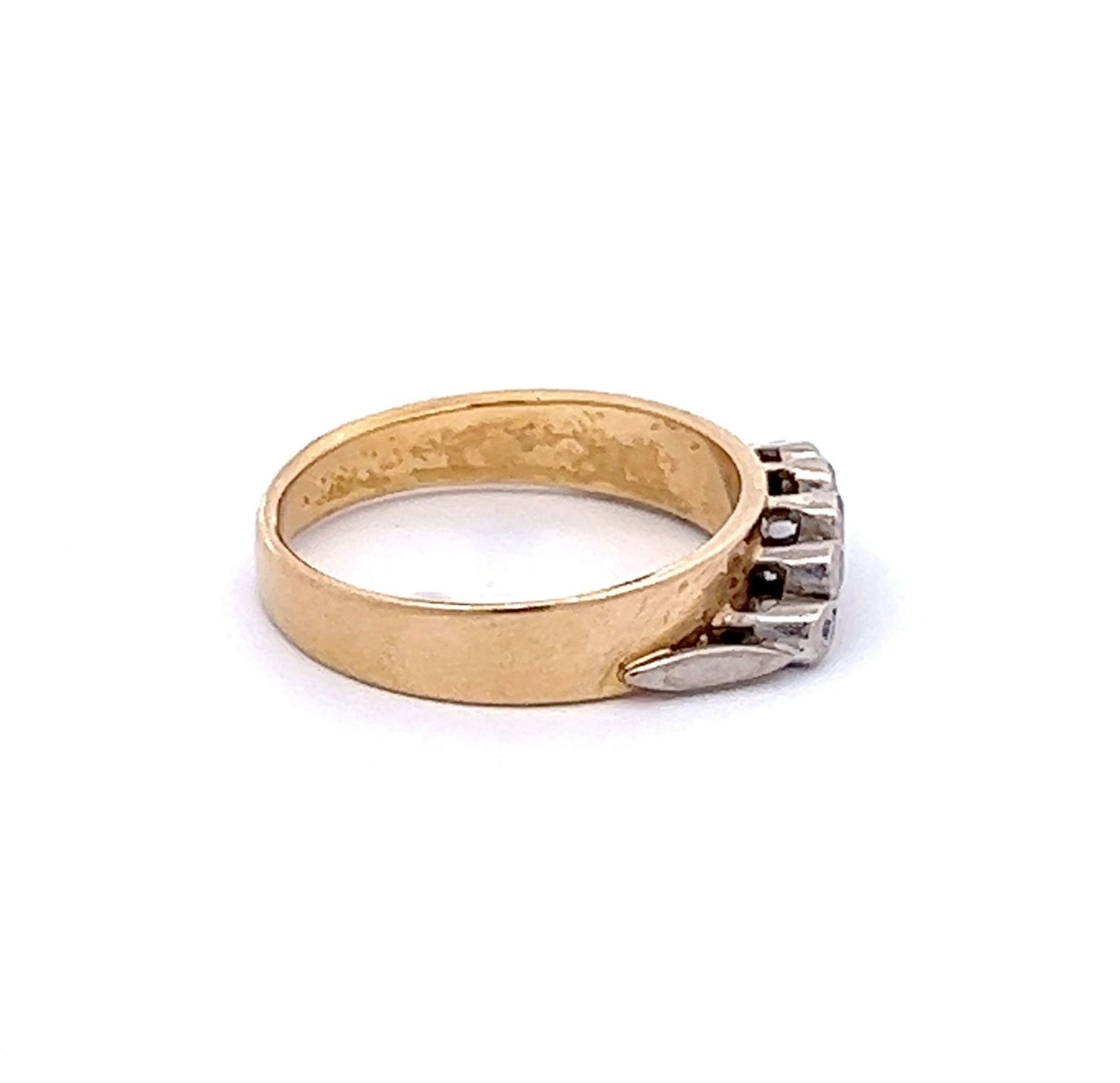 18Ct Yellow Gold Vintage Contoured Diamond Ring