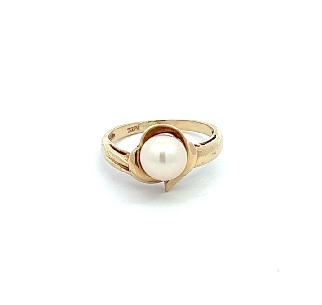 9Ct Yellow Gold Faux Pearl Ring