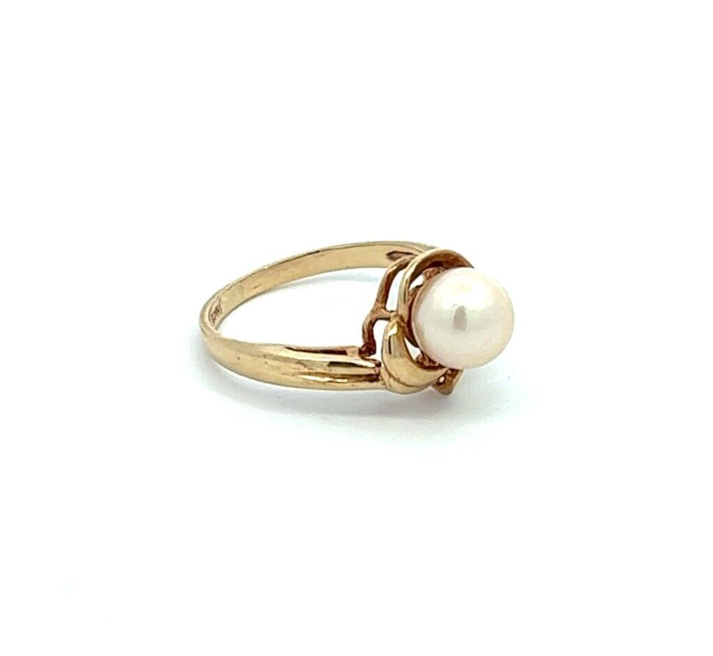 9Ct Yellow Gold Faux Pearl Ring