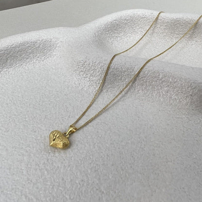 18Ct Yellow Gold Heart Pendant and 18Ct 46cm Trace Chain Necklace Set