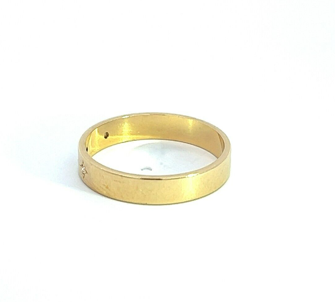 18Ct Yellow Gold Vintage Diamond Band Ring