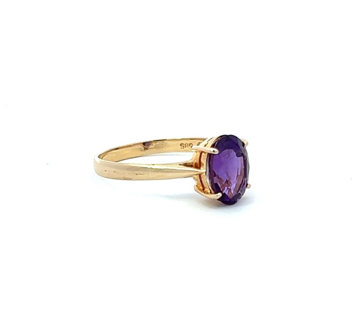 14Ct Yellow Gold Purple Gemstone Ring