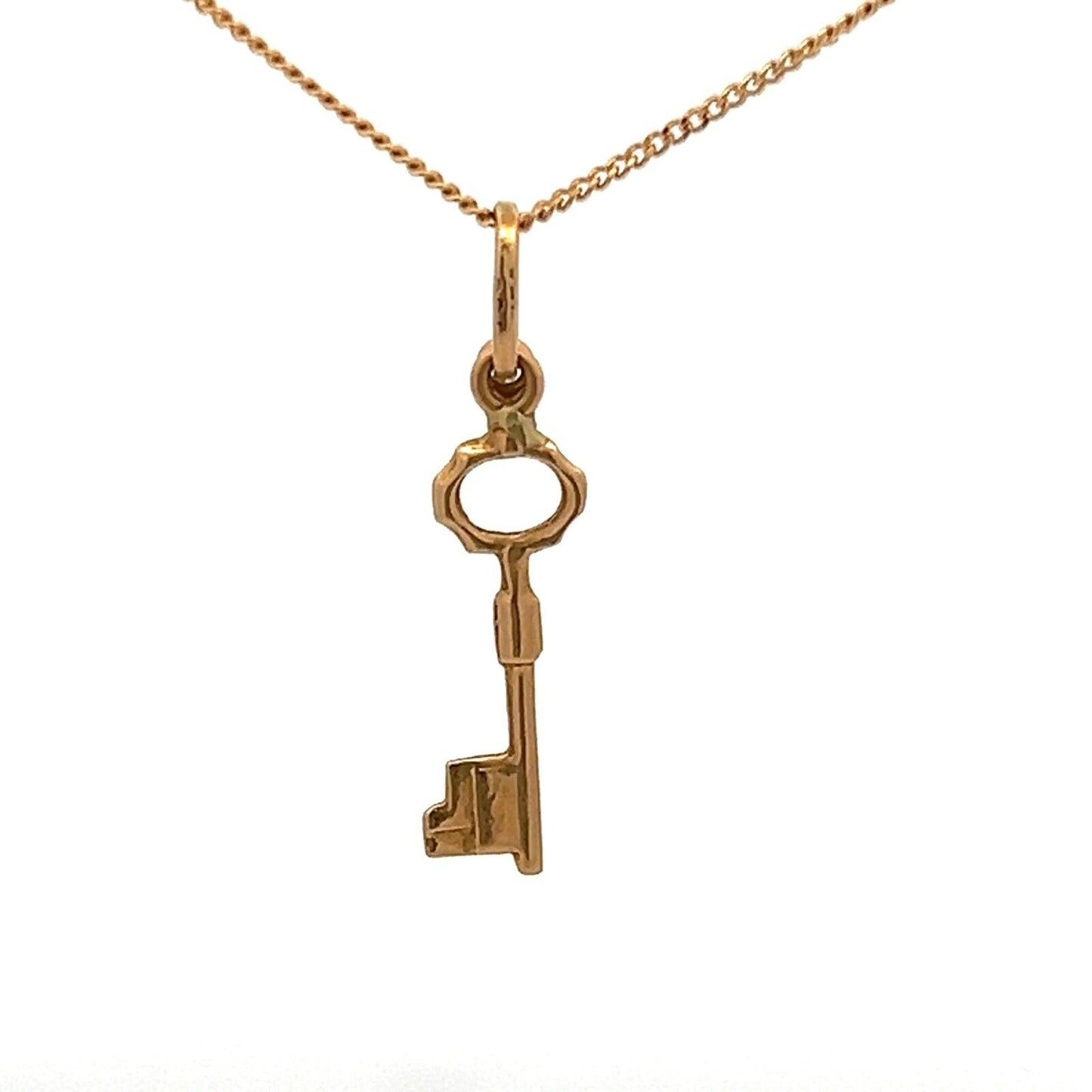 18Ct Yellow Gold Vintage Estate Key Charm Pendant