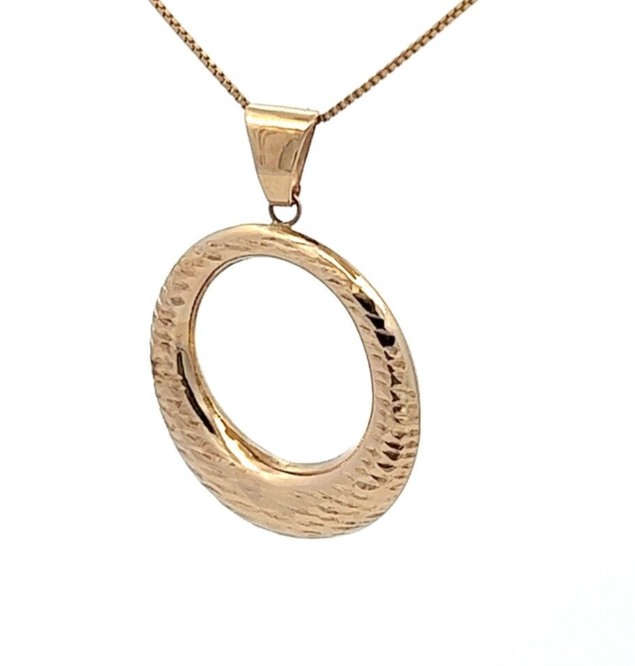 9Ct Yellow Gold Open Circle Pendant