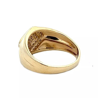 9Ct Yellow Gold 0.15 Carat TW Diamond Men's Ring