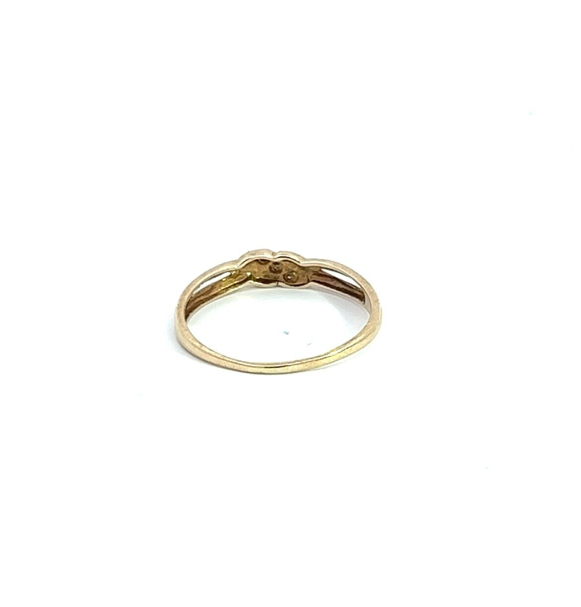 9Ct Yellow Gold Band With Diamond Accents