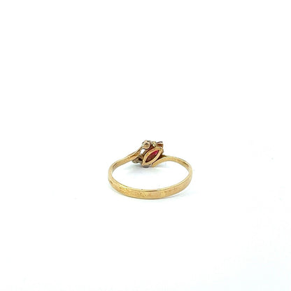 18Ct Yellow Gold Red Gemstone & Diamond Ring