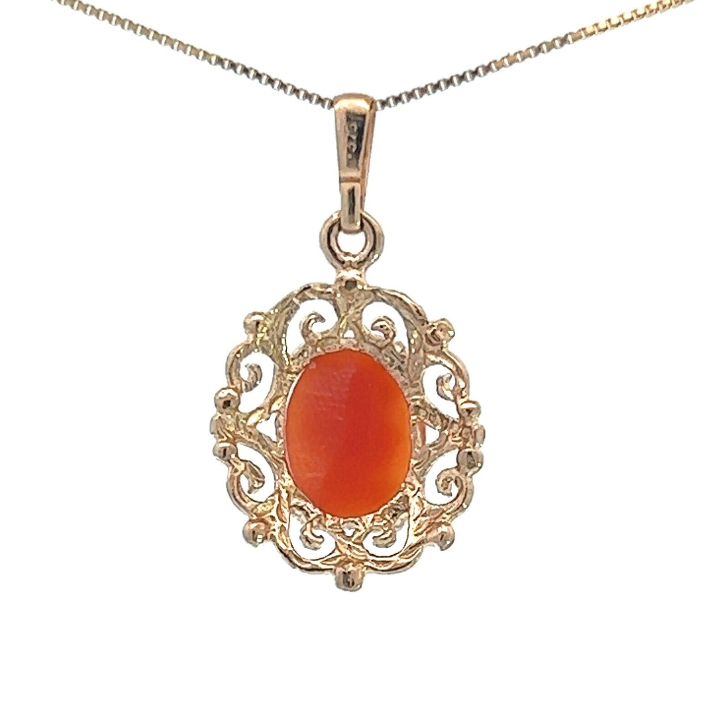 9Ct Yellow Gold Cameo Pendant