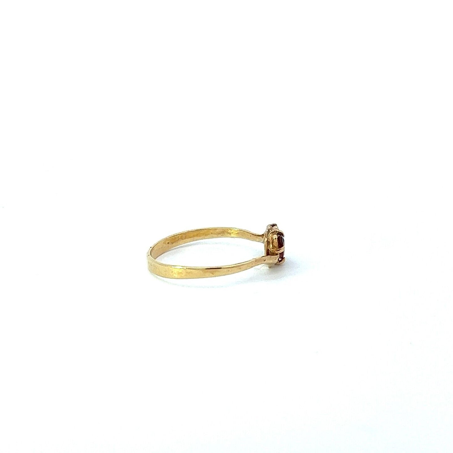 18Ct Yellow Gold Red Gemstone & Diamond Ring