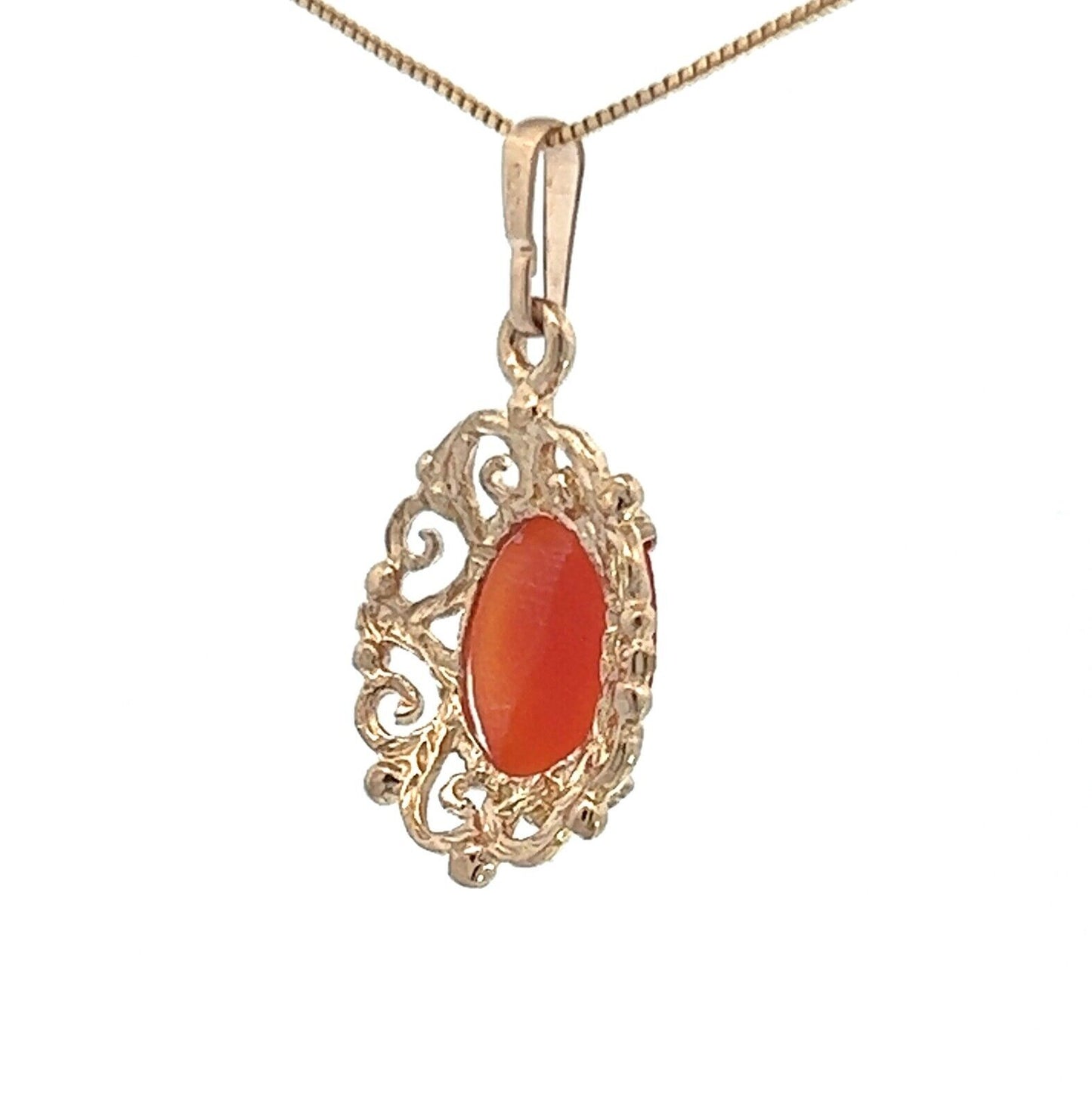 9Ct Yellow Gold Cameo Pendant