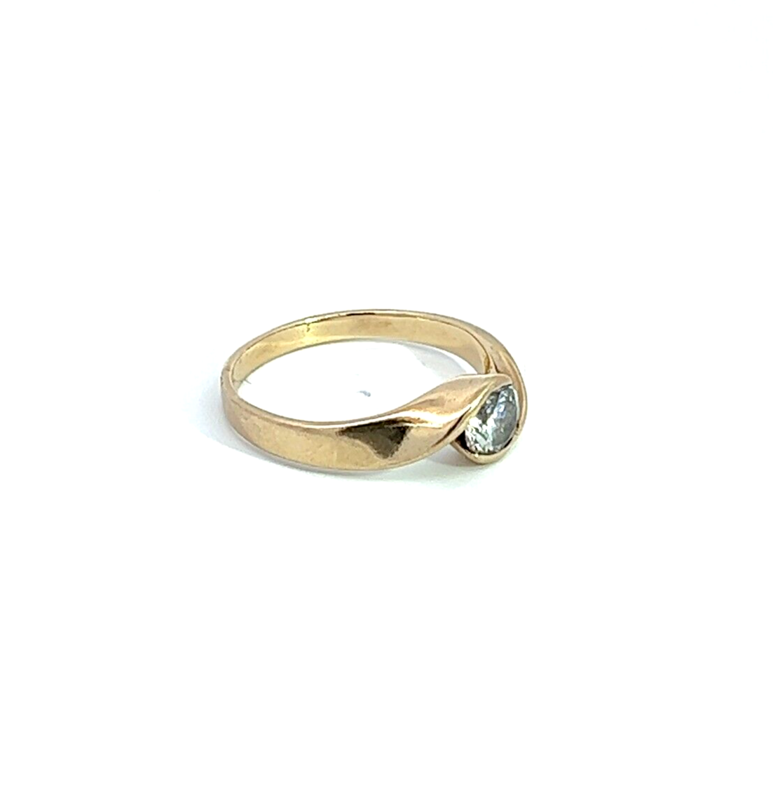 9Ct Yellow Gold Solitaire CZ Ring