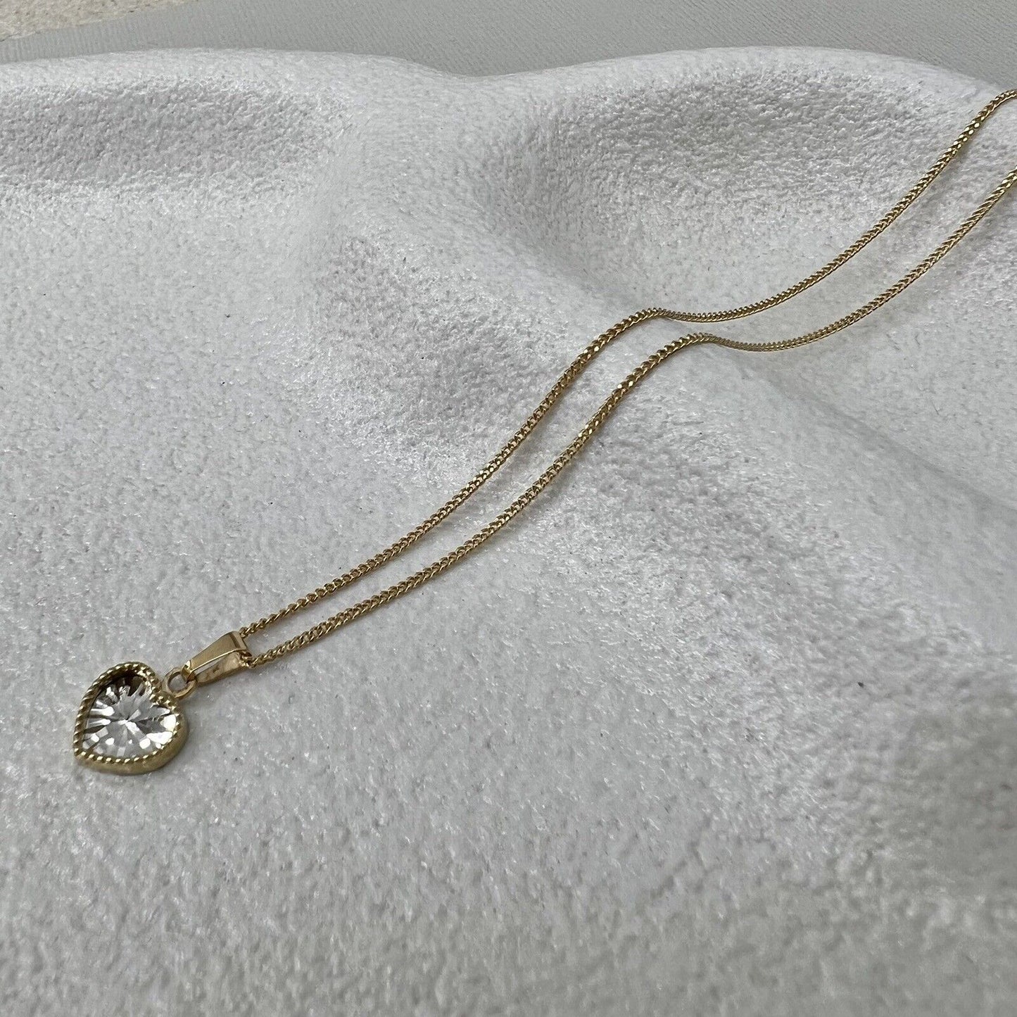 9Ct Yellow Gold Curb 35cm Trace Chain Necklace With 9Ct Two-Toned Heart Pendant