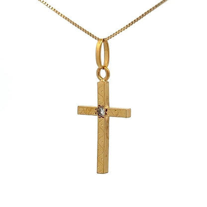 18Ct Yellow Gold Vintage Wave & Dot Detailed Diamond Cross Pendant