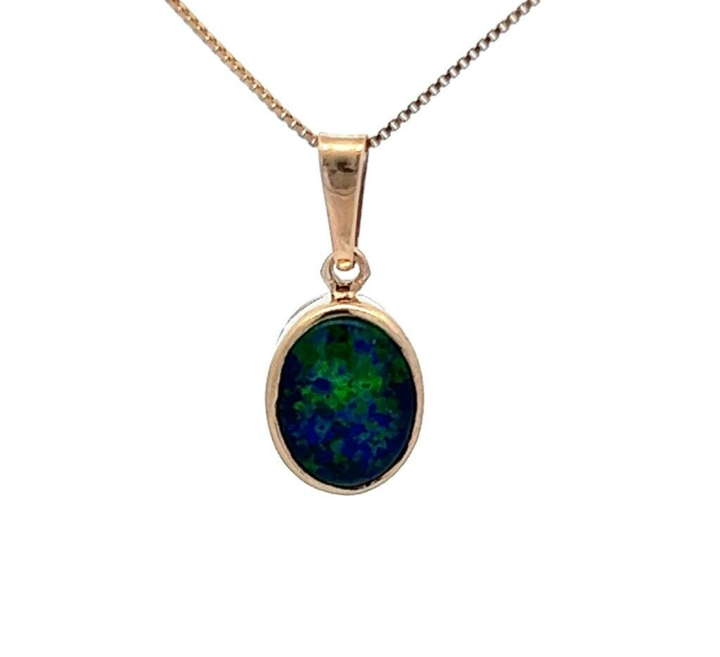 9Ct Yellow Gold Faux Opal Pendant