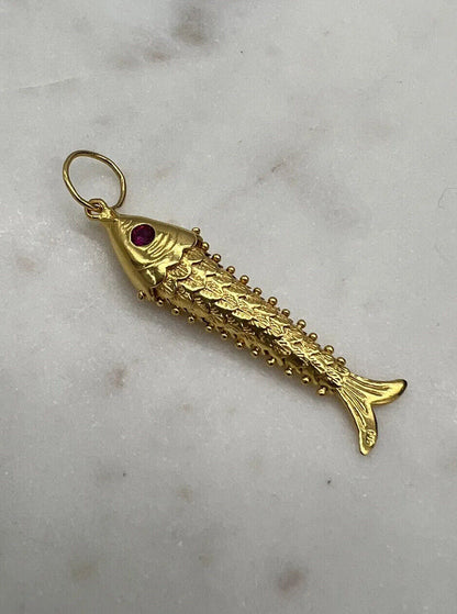 22Ct Yellow Gold Large Movable Fish Pendant