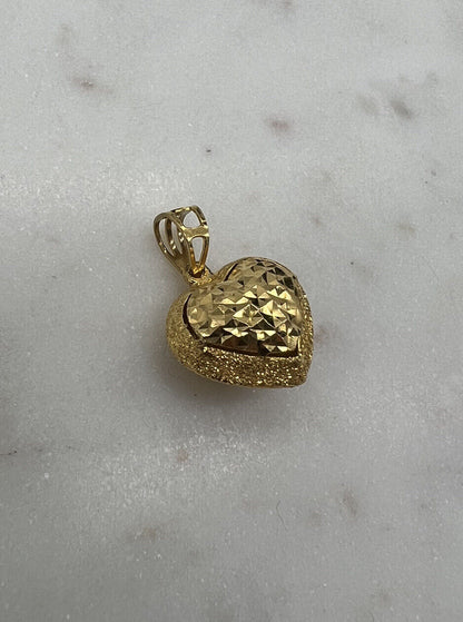 22Ct Yellow Gold Heart Pendant