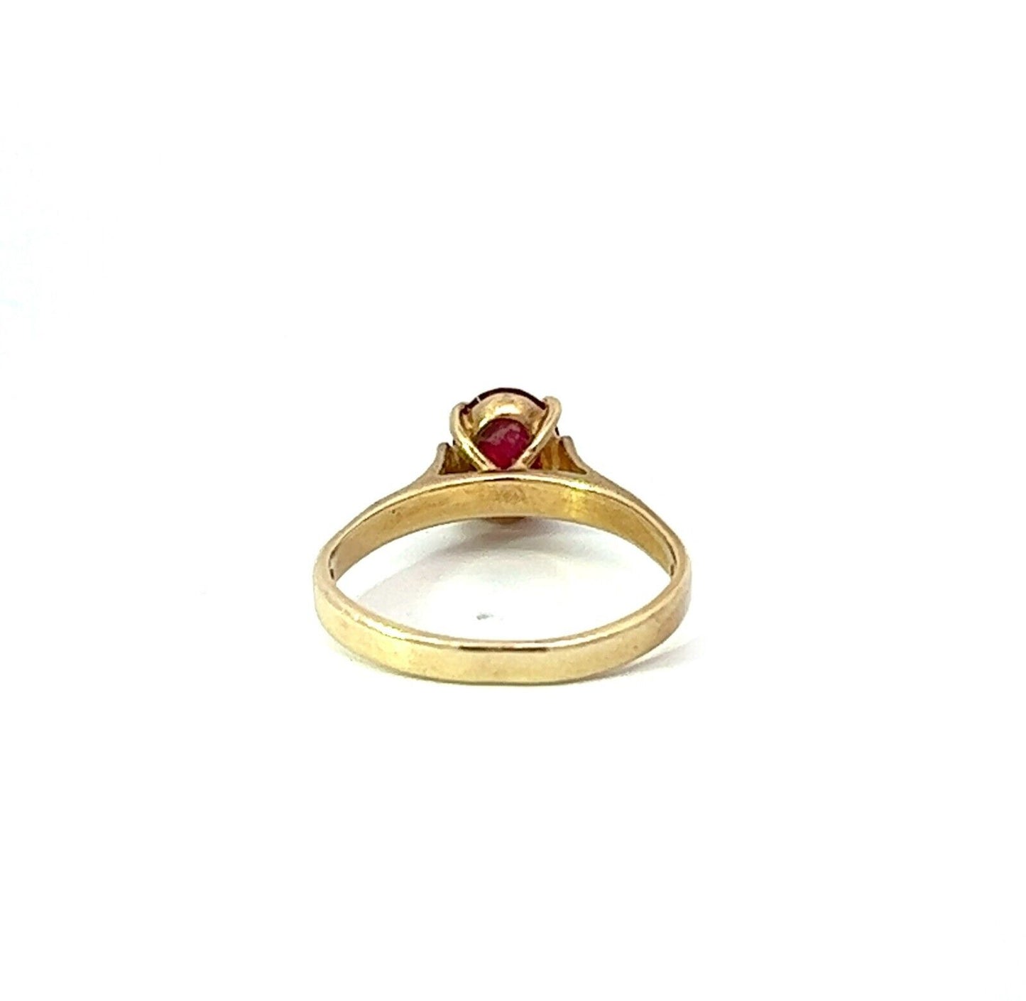 9Ct Yellow Gold Red Gemstone Ring