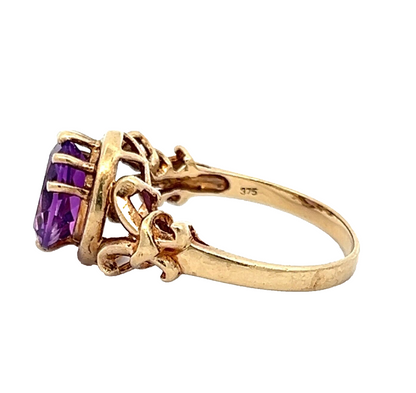 9Ct Yellow Gold Vintage Purple Stone Cocktail Ring