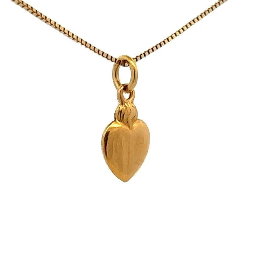 18Ct Yellow Gold Heart Pendant