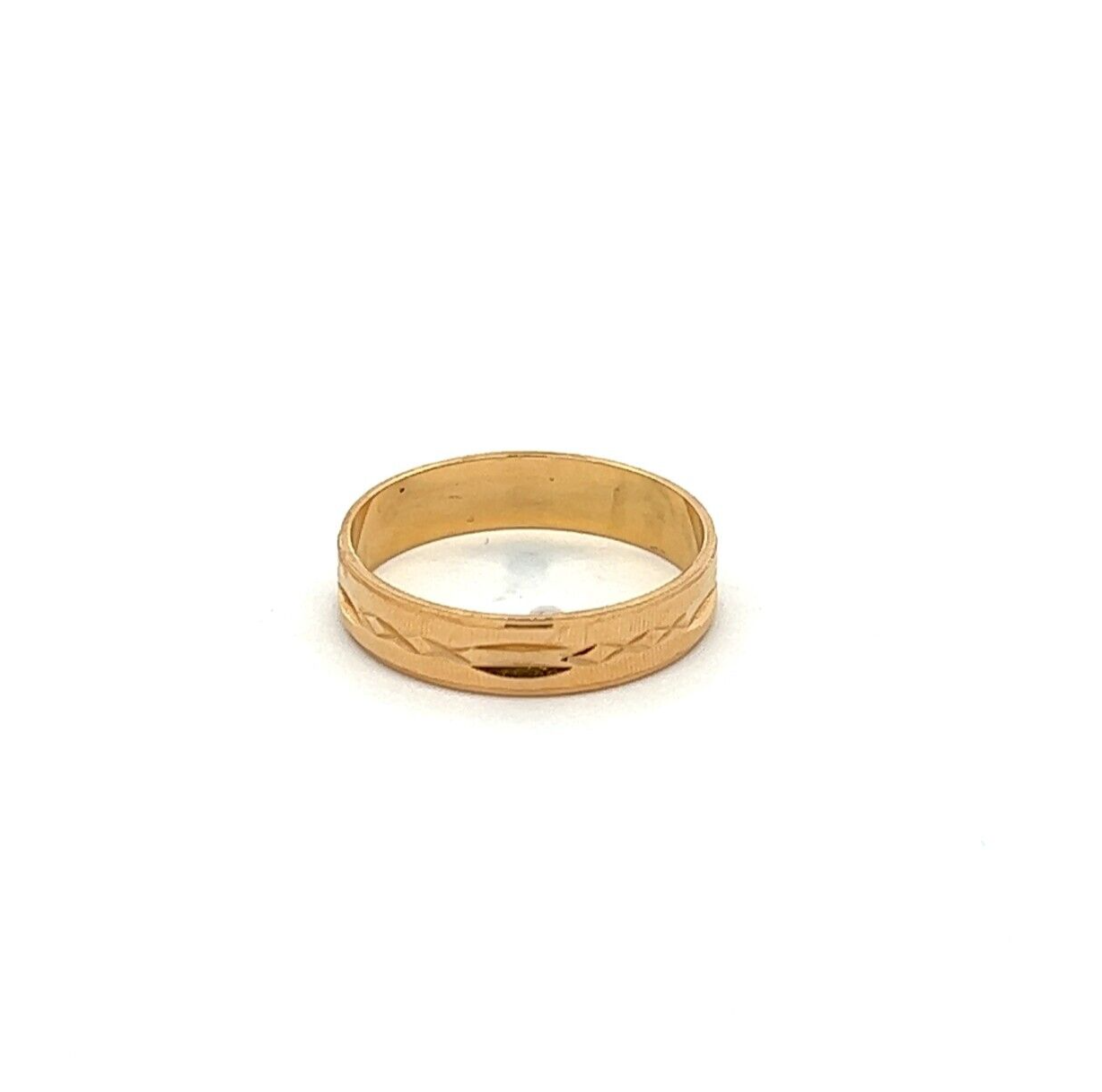 18Ct Yellow Gold Textured Band Ring