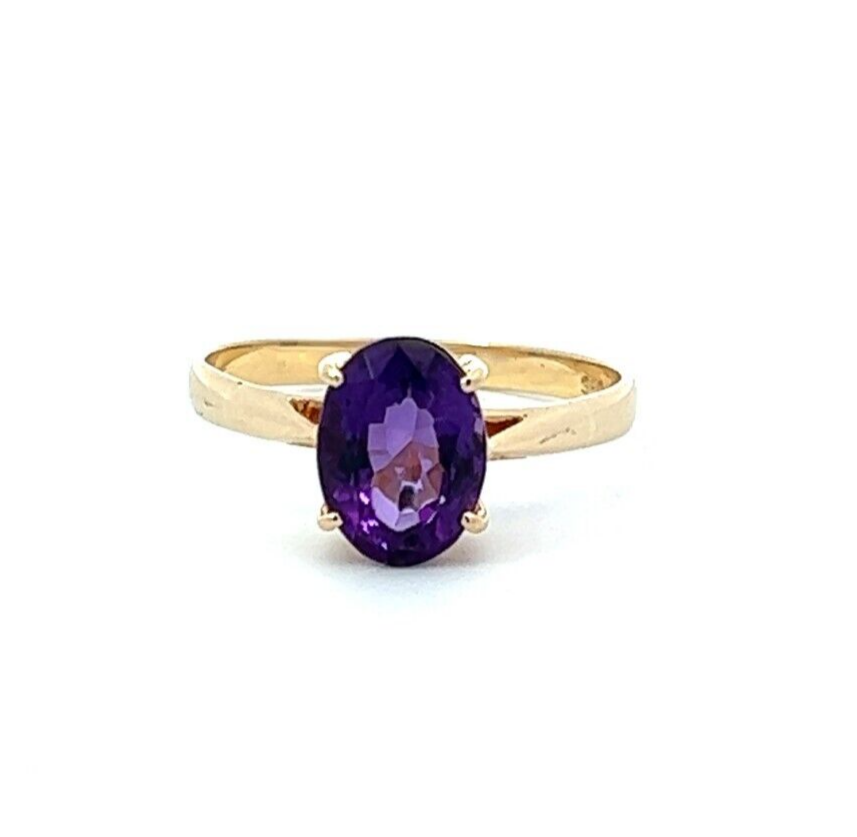 14Ct Yellow Gold Purple Gemstone Ring