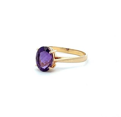 14Ct Yellow Gold Purple Gemstone Ring