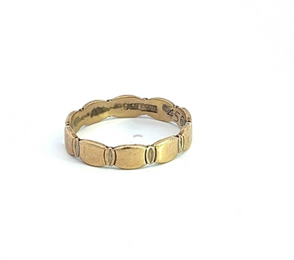 9Ct Yellow Gold Vintage Scalloped Band Ring