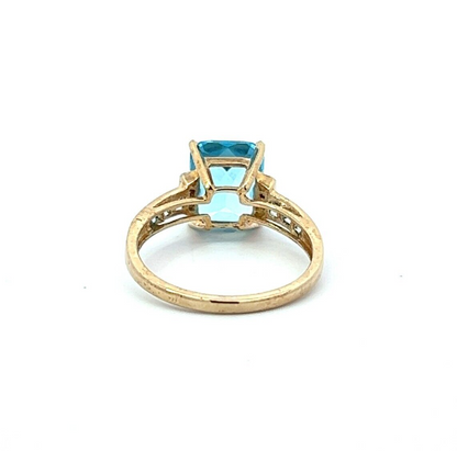 9Ct Yellow Gold Blue Gemstone Ring