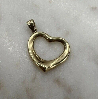 9Ct Yellow Gold .06 TW Diamond Heart Charm Pendant